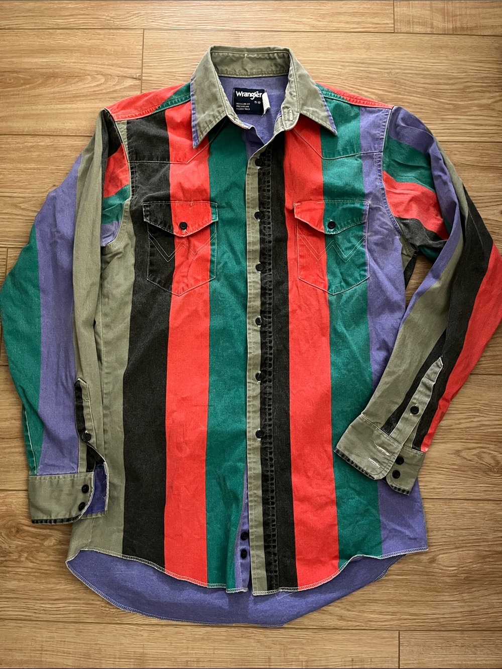 Vintage Wrangler brushpopper vertical striped button up shirt